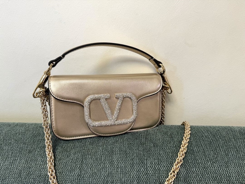 Va1e*ntin0 satchel bag